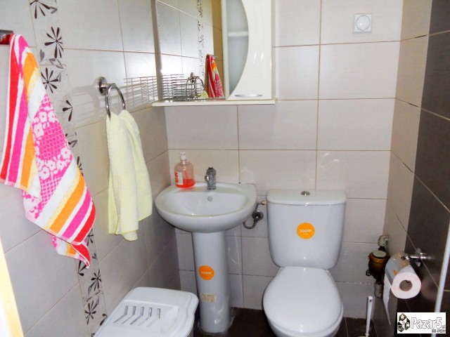 Издавам гарсоњера во Аеродром на приземје 