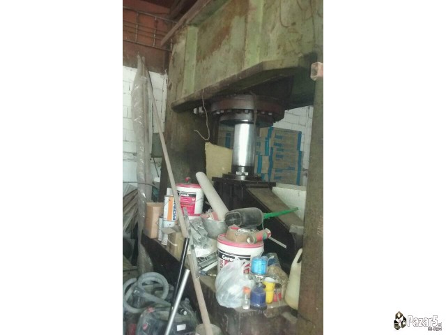 Maшини за обработка на метал