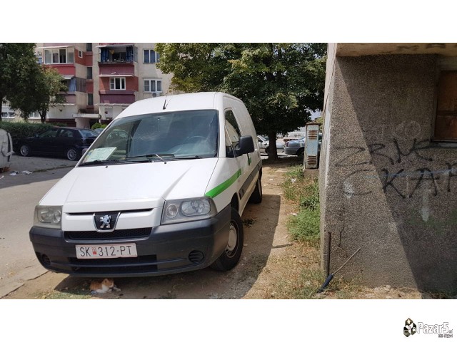 Се Продава / Менува