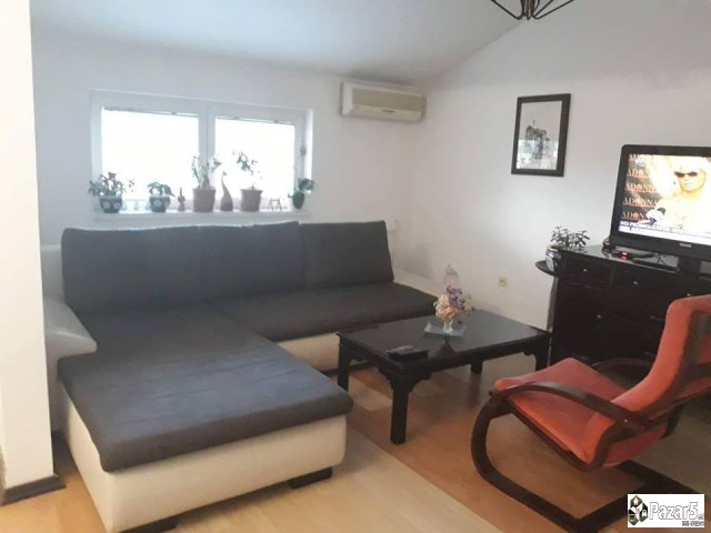 Prodavam Pokuknina Poradi Selidba