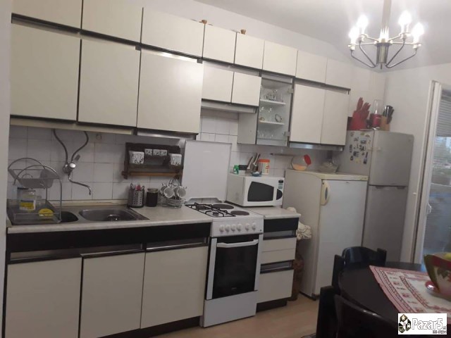 Prodavam Mebel I Kujnski Aparati