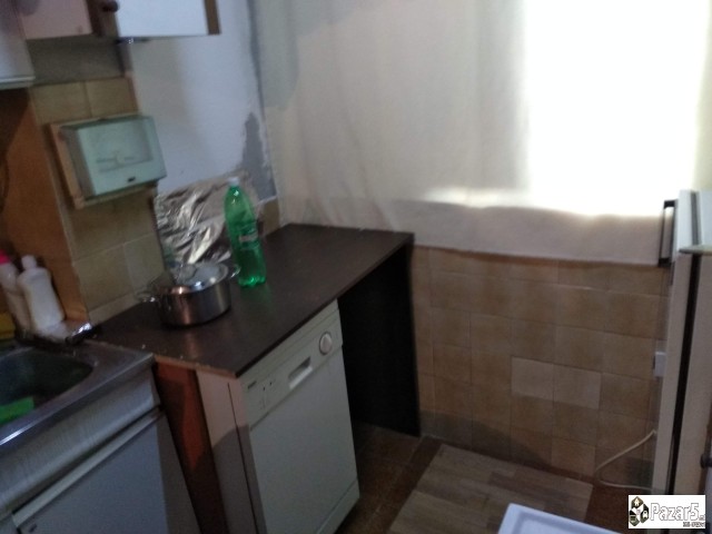 Sifra 1930. Se Izdava 3soben Stan Vo Centar, Sprot