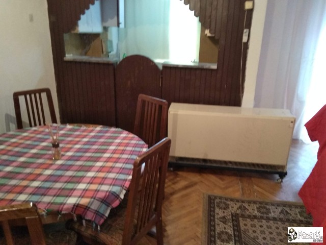 Sifra 1930. Se Izdava 3soben Stan Vo Centar, Sprot