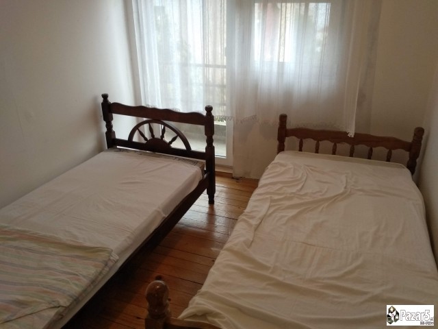 Sifra 1930. Se Izdava 3soben Stan Vo Centar, Sprot