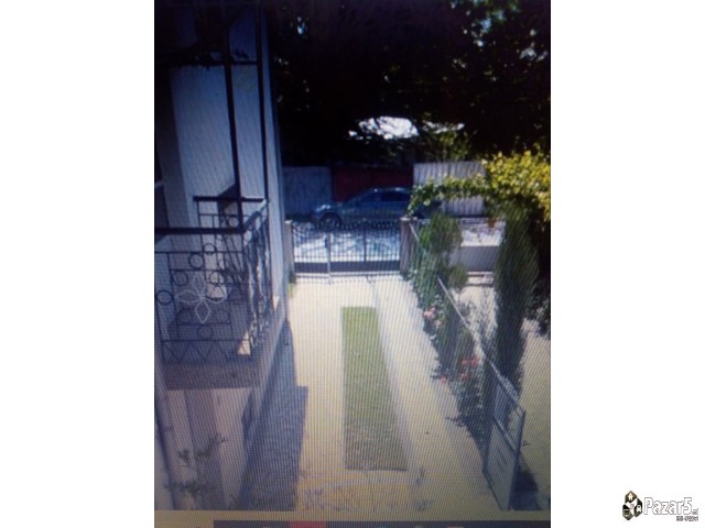 Продавам куќа