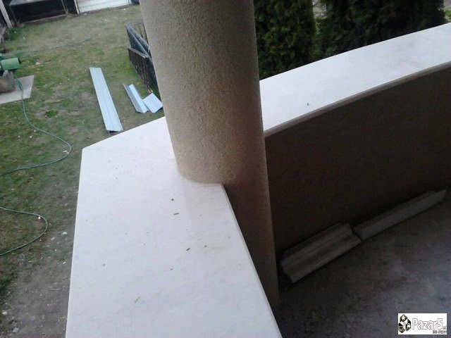 МЕРМЕР И УКРАСЕН КАМЕН