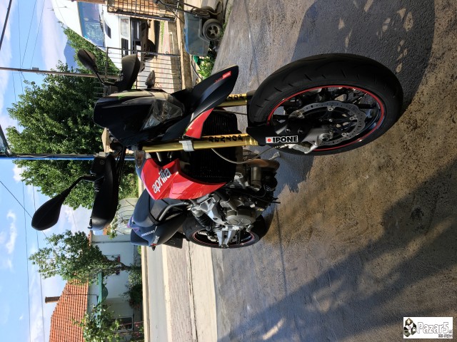 Aprilia Dorsoduro 750