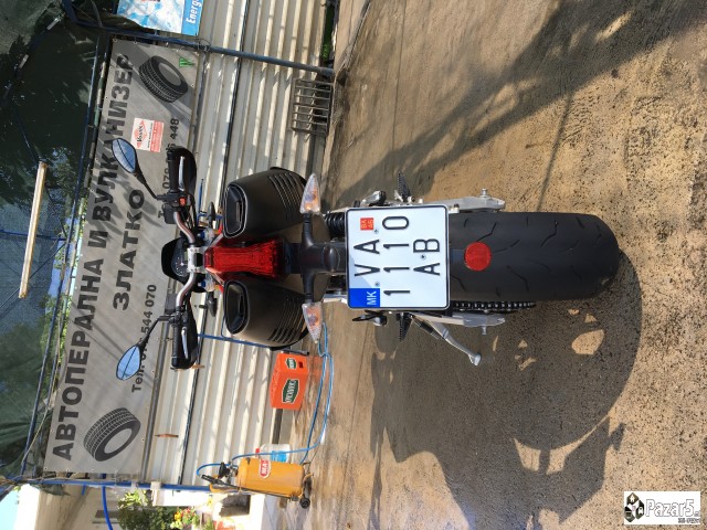 Aprilia Dorsoduro 750