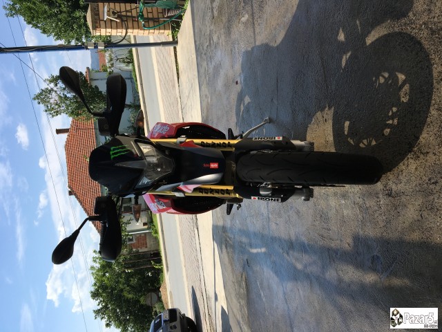Aprilia Dorsoduro 750