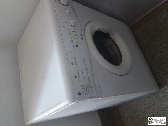 Продавам машина за перење алишта