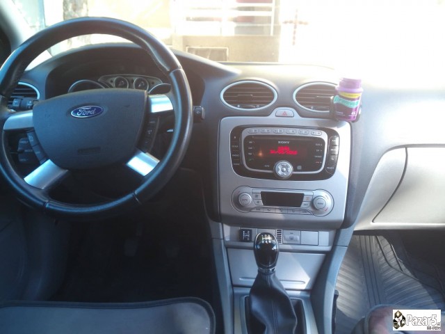 Ford Focus 1.4 I Trend