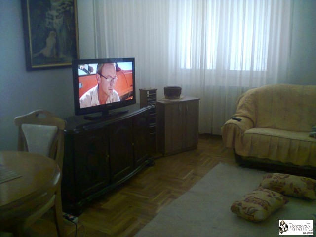 Se Izdava Dvosoben Stan Crnice Nad Drzavna Bolnica