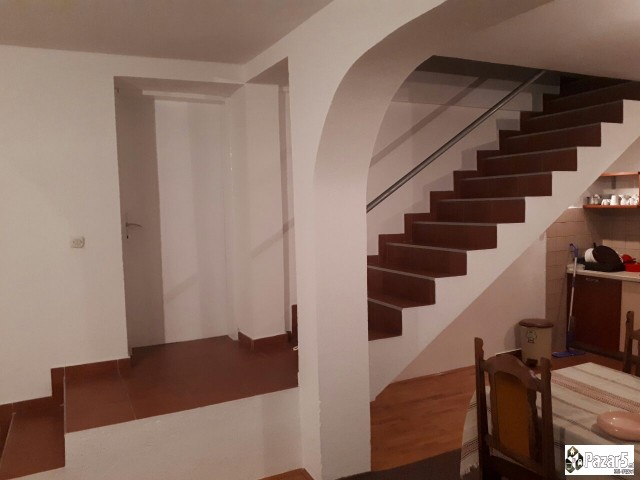 Се продава куќа во Инџиково