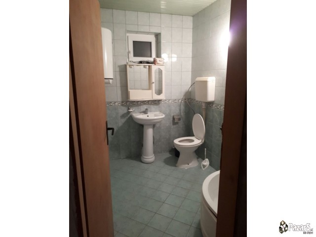 Се продава куќа во Инџиково