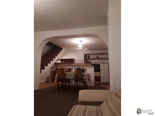 Се продава куќа во Инџиково