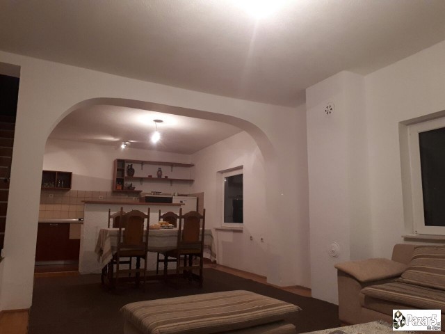 Се продава куќа во Инџиково