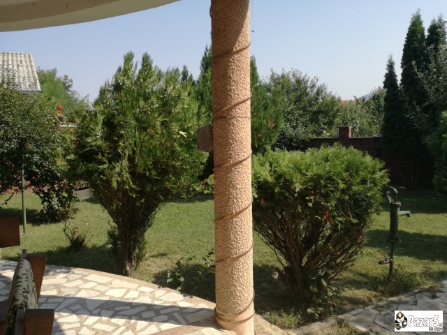 продавам издава куќа