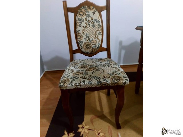 Prodavam Trpezariska Masa So Stolici