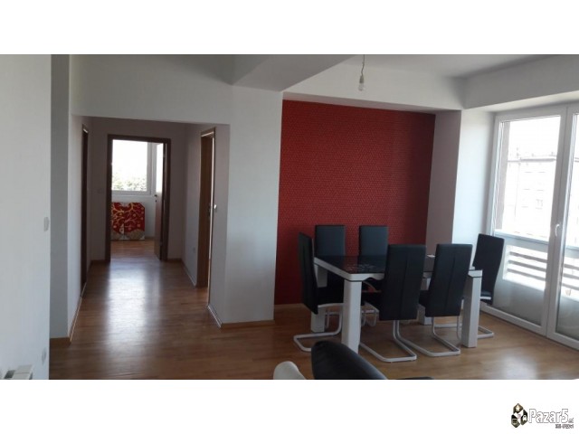 Се издава трособен стан во Аеродром