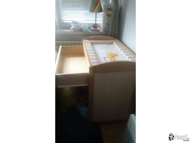 Se Prodava Fiokara Za Povivanje Na Bebe