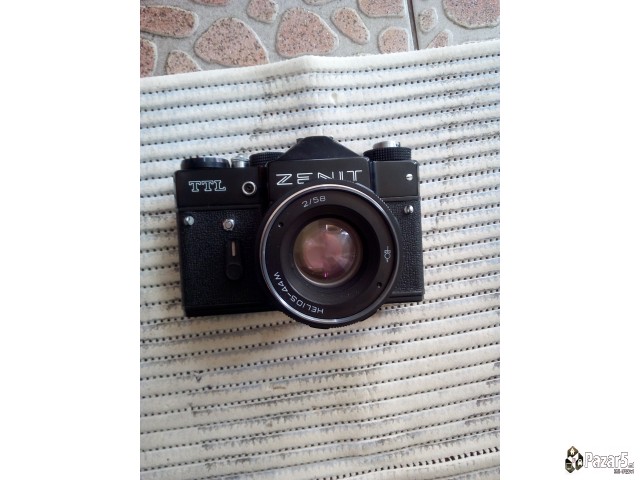 Fotoaparat Zenit Donesen Od Zwis