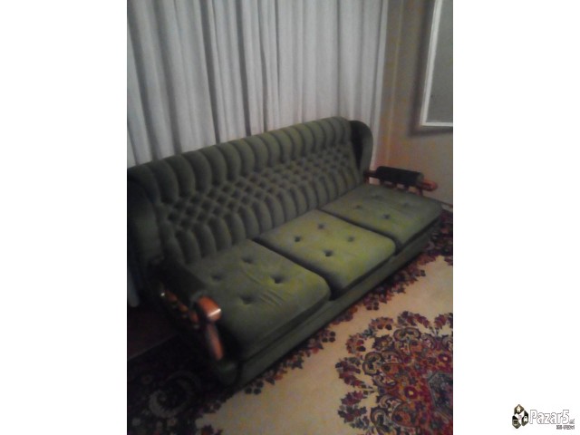 Se Prodava Odlicen Socuvan Trosed