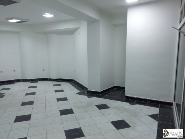 Izdavam Dukan Vo Naselba Aerdrom