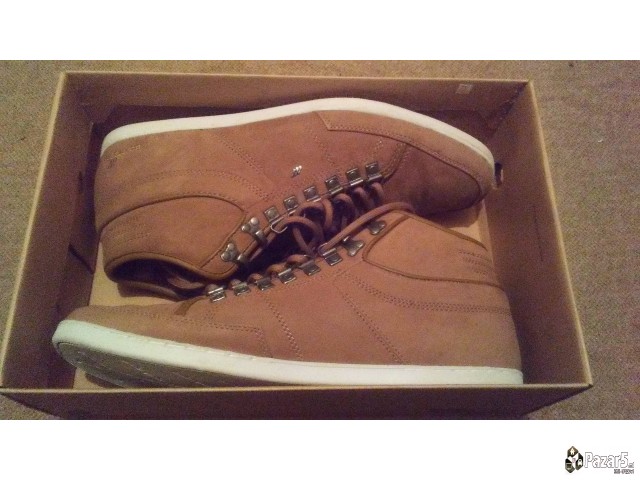 Продавам нови патики Boxfresh