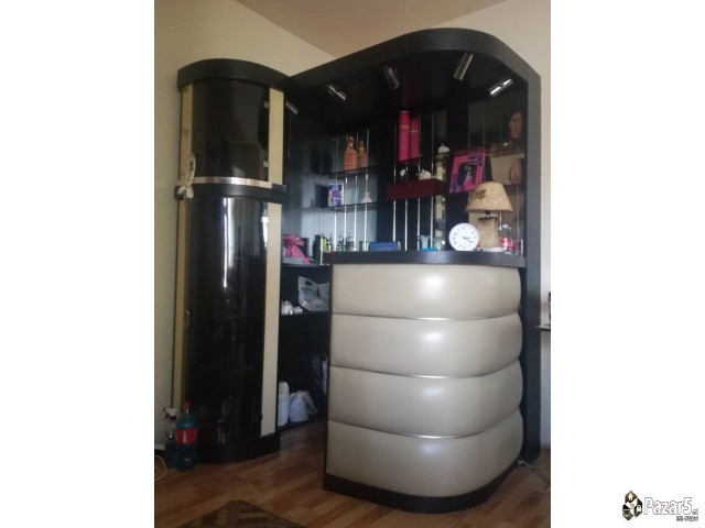 ПРОДАВАМ БИФЕ СО ТРИ СТОЛИЦИ