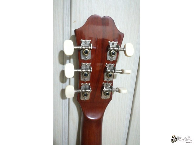 Акустична гитара/akusticna Gitara