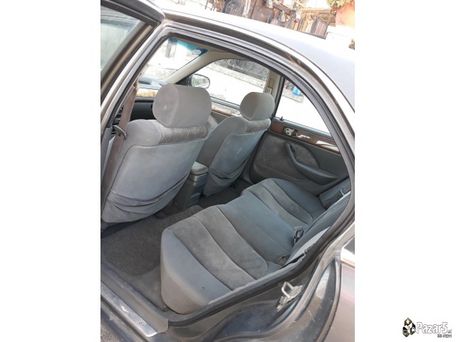 Продавам автомобил