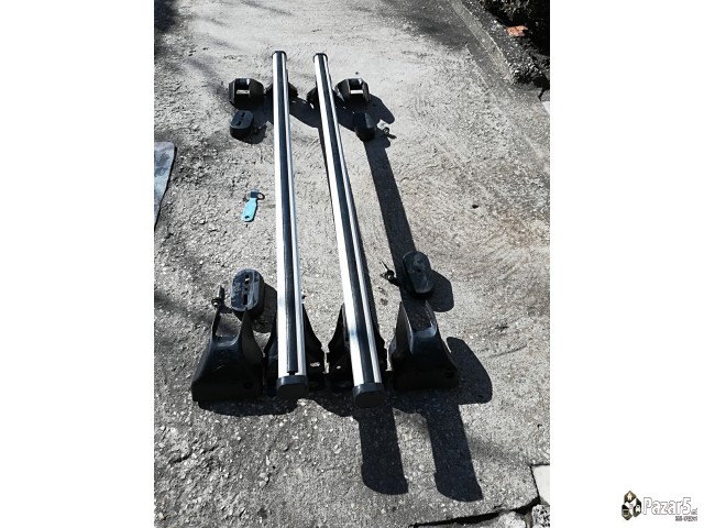 Nosaci Za Tule , Skii