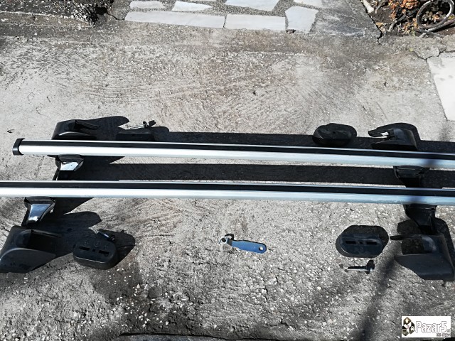 Nosaci Za Tule , Skii