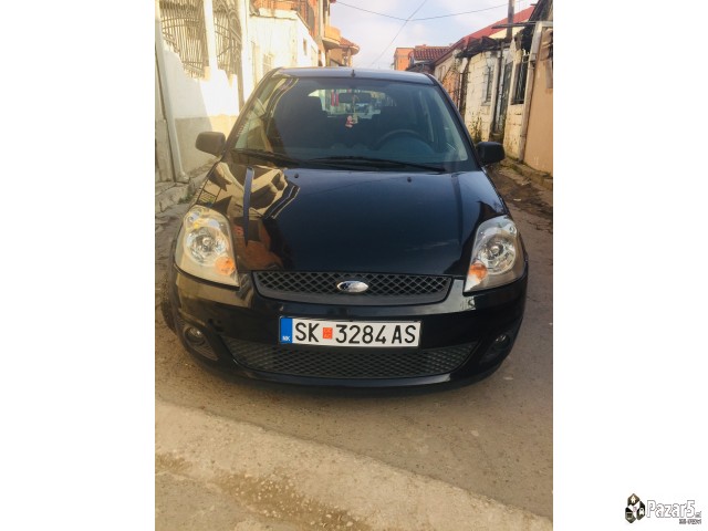 Prodavam Ford Fiesta 1.4 Bezin 2006