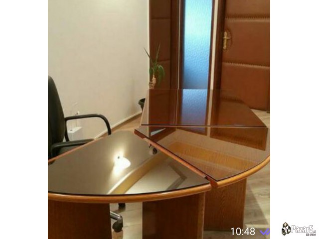 Se Izdava Luksuzno Namesten Deloven Prostor Vo Str