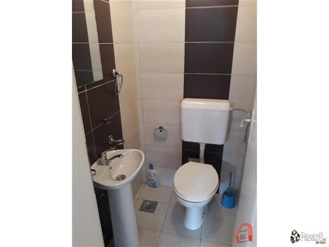 Izdavam Trosoben Stan + Garsonjera Aerodrom