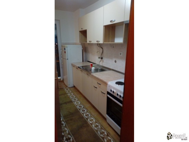 Izdavam Stan 65m2, Reonski Centar Aerodrom  