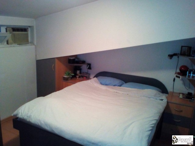 Prodavam Trosoben Stan(banese)51m2 Na Dzon Kenedi.