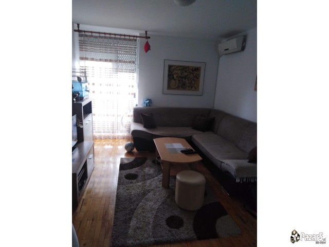 Prodavam Ednosoben Stan