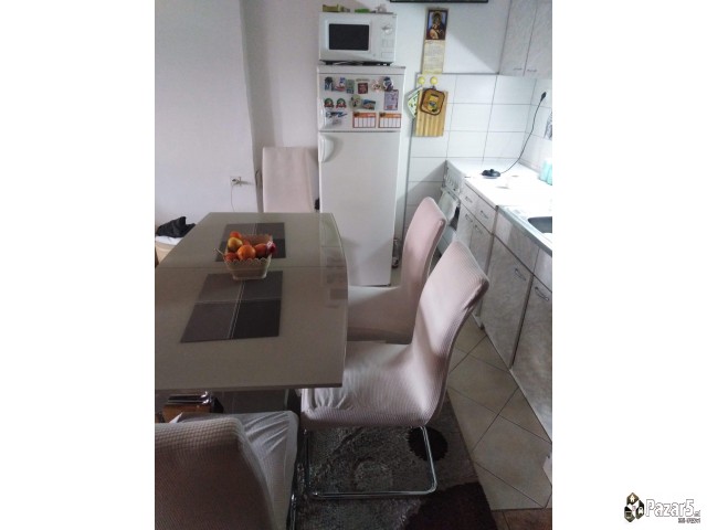 Prodavam Ednosoben Stan