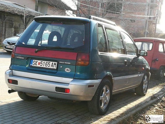 Mitsubishi Space Runner