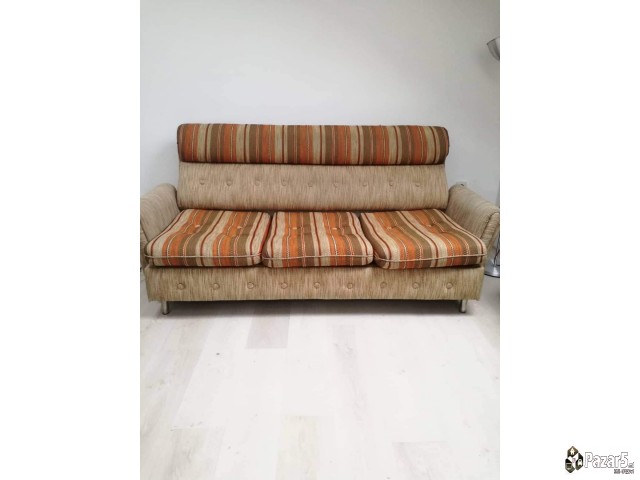 Продавам гарнитура!!