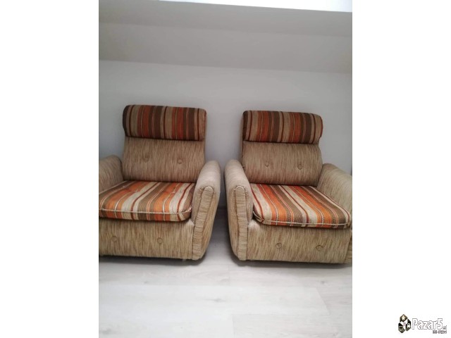 Продавам гарнитура!!