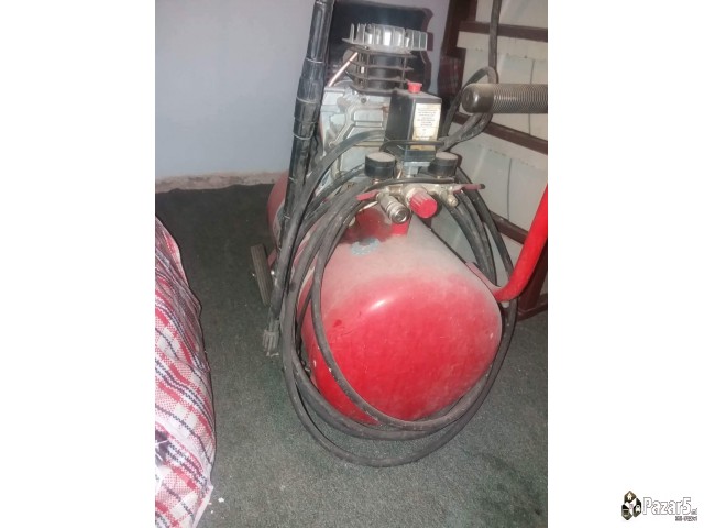 Poradi Zatvaranje Na Avto Perelna Se Prodavat Masi