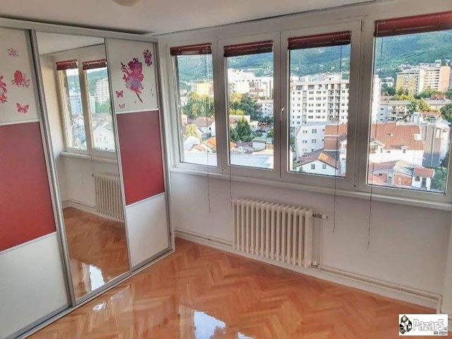 Се продава 91м2 со 3 спални соби близу до Citymall