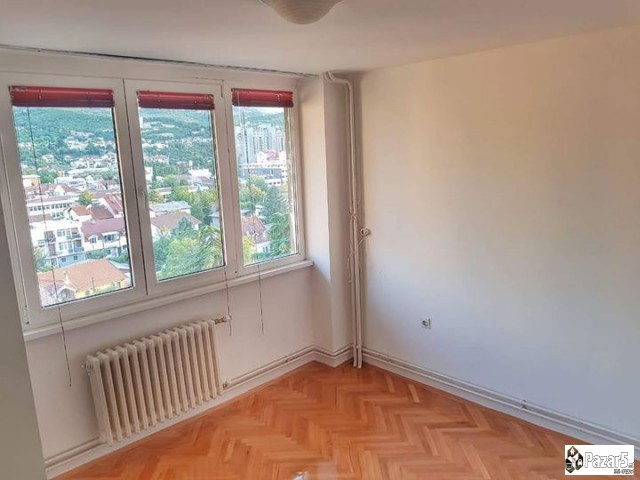 Се продава 91м2 со 3 спални соби близу до Citymall