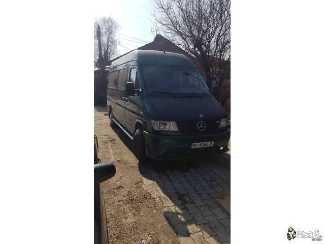 Mercedes Sprinter 212 