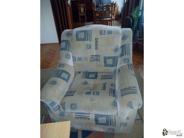 Аголна гарнитура