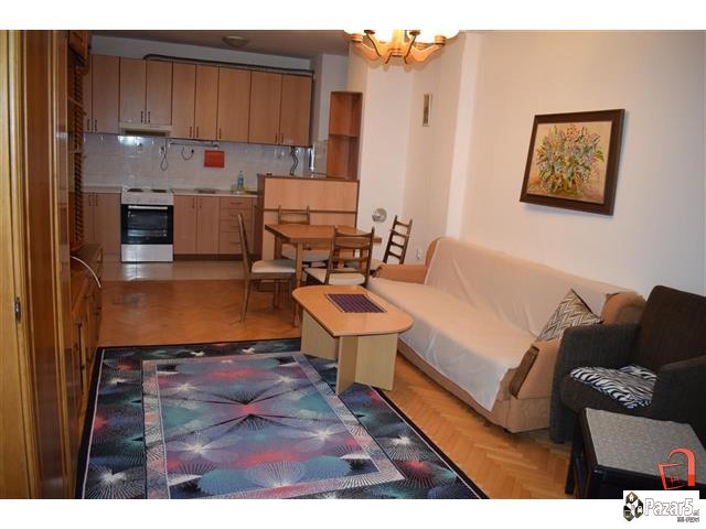 Namesten Stan Vo Karpos 4