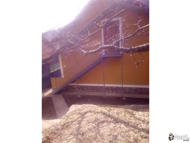 Семејна Куќа